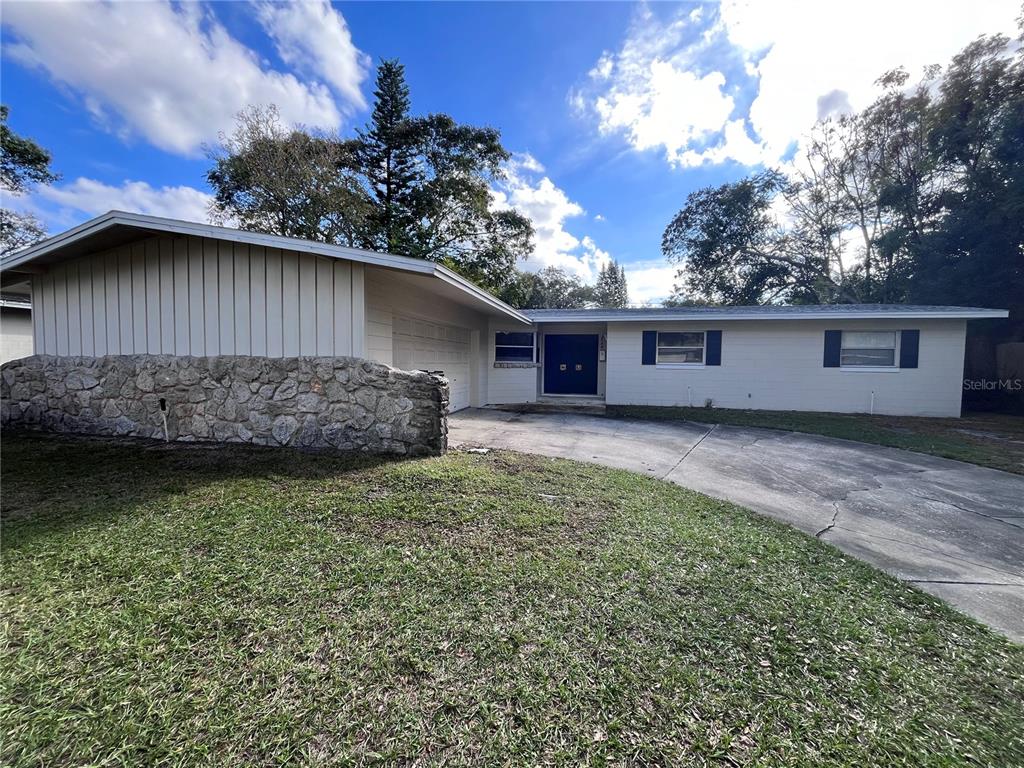 2730 Prince John Road Winter Park, FL 32792 - Photo 2 of 15