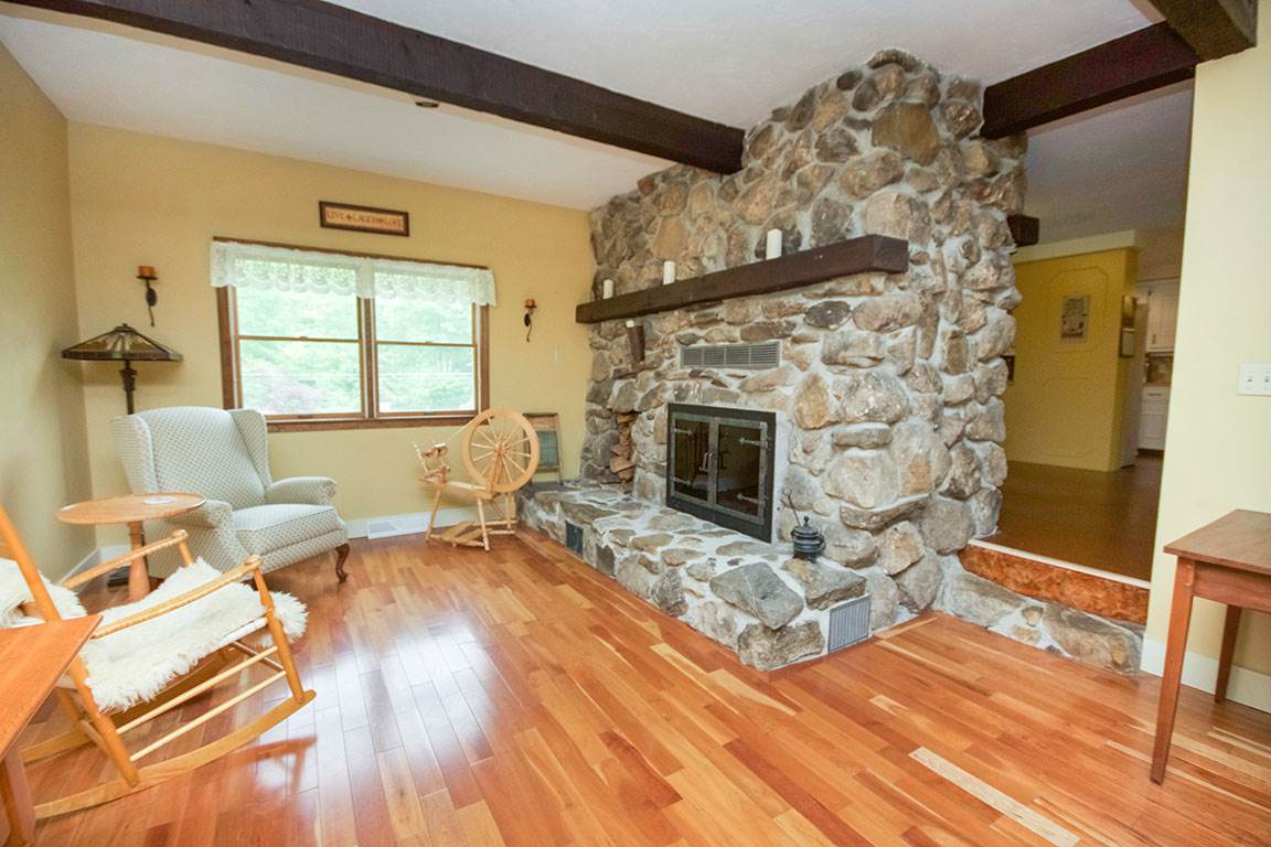 152 Merrill Road Candia, NH 03034 - Photo 4 of 37 Gallery Image 4