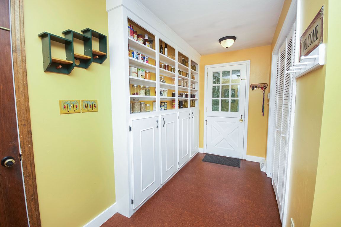 152 Merrill Road Candia, NH 03034 - Photo 9 of 37 Gallery Image 9