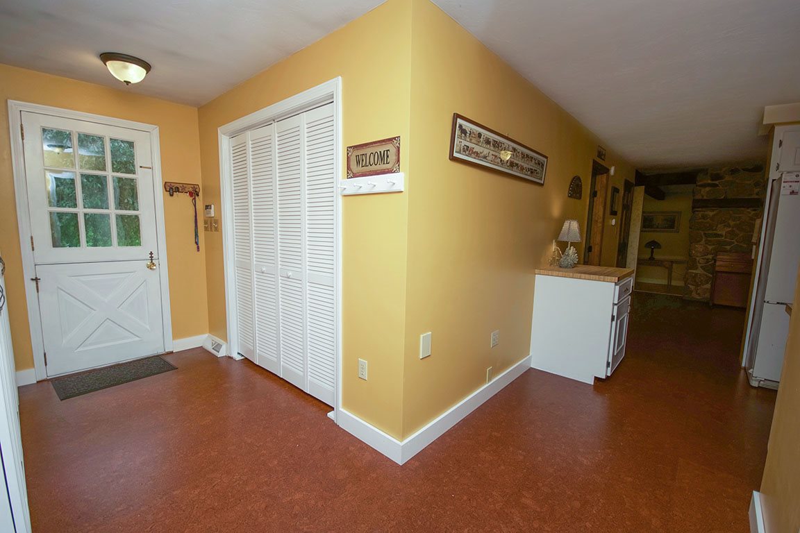 152 Merrill Road Candia, NH 03034 - Photo 10 of 37 Gallery Image 10