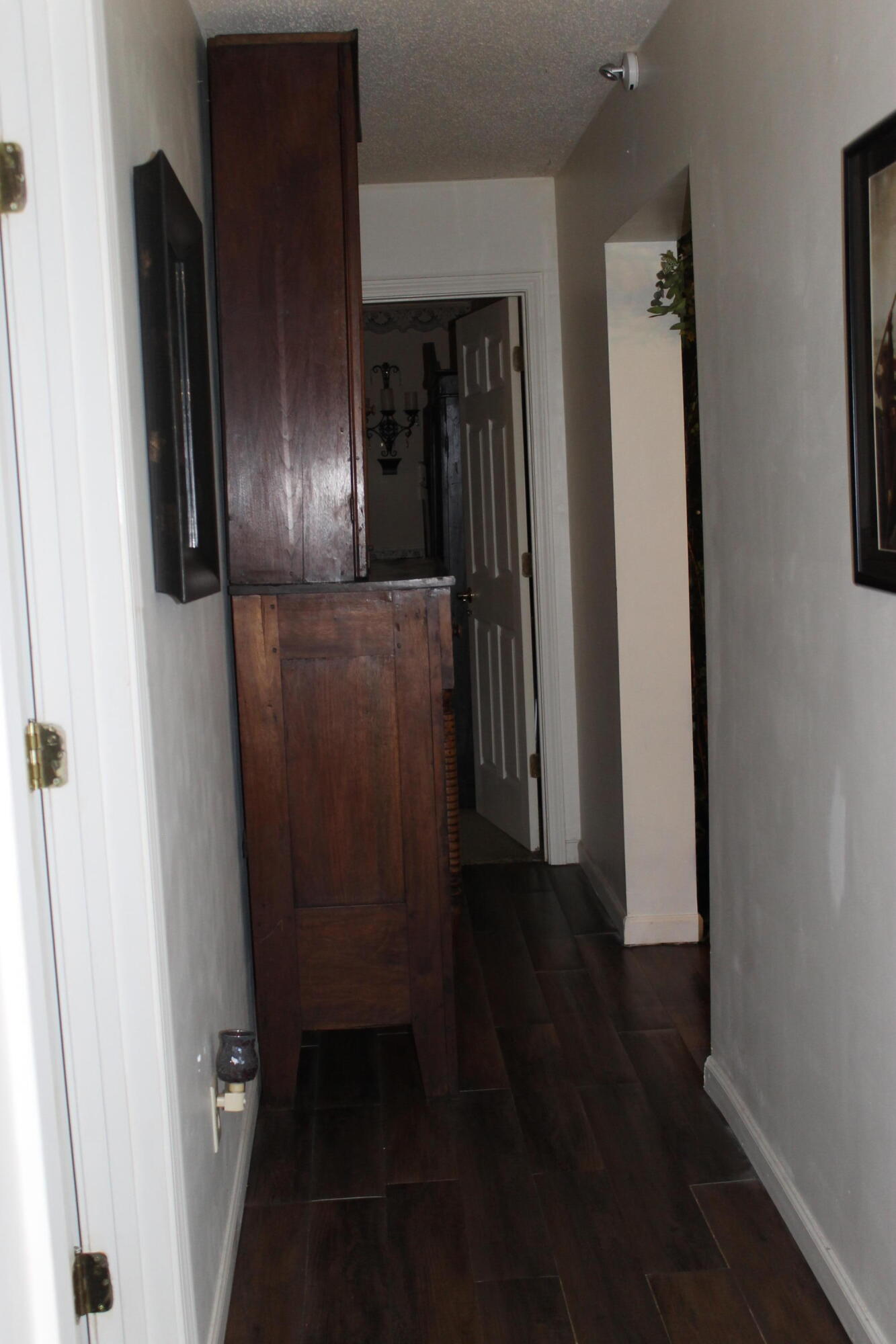 201 Cobb Road Surgoinsville, TN 37873 - Photo 14 of 39 Hallway5