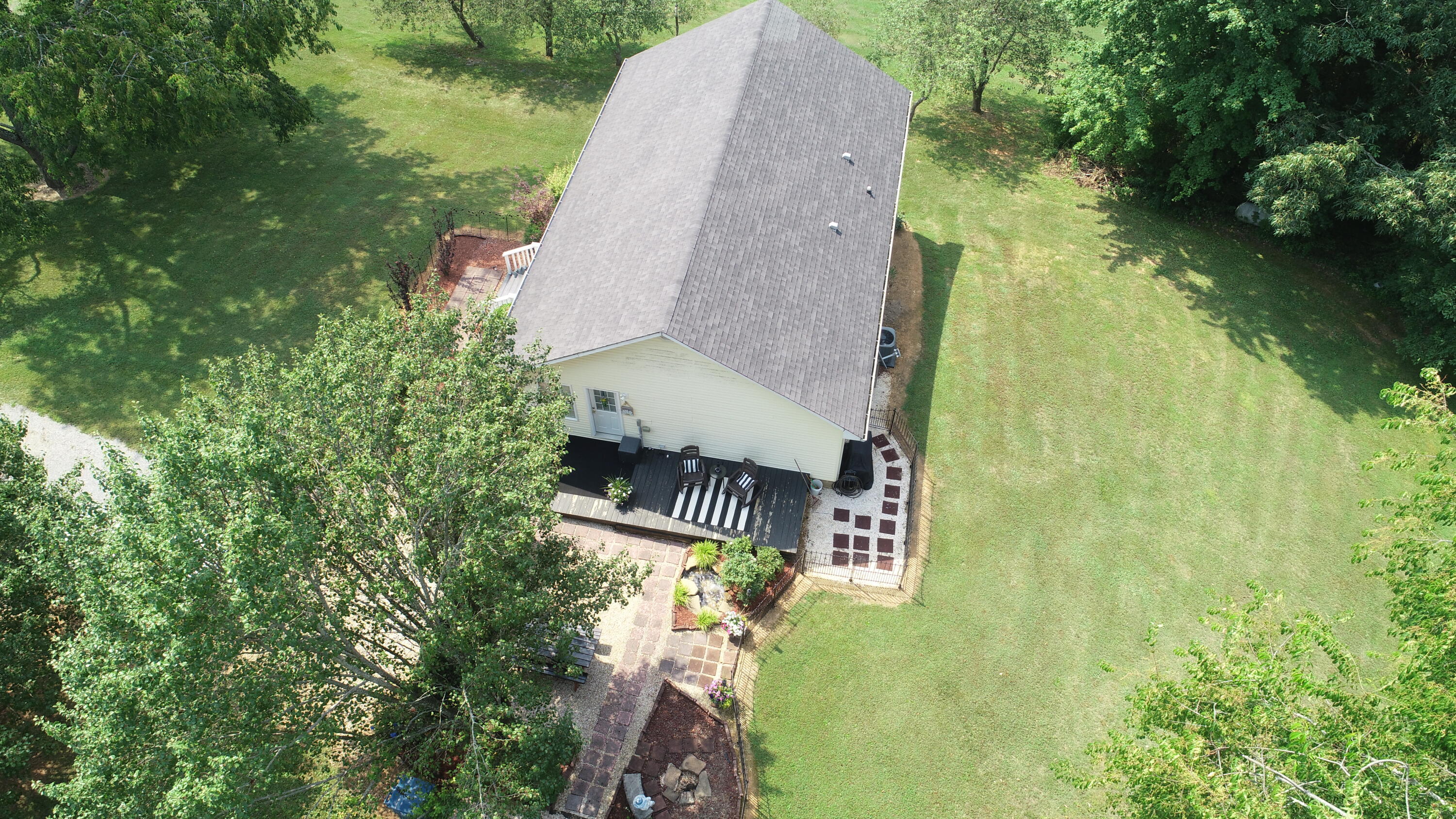 201 Cobb Road Surgoinsville, TN 37873 - Photo 39 of 39 Drone Roof
