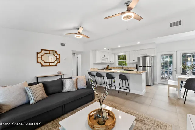 $795,000 | 930 South Atlantic Avenue, Cocoa Beach, FL 32931