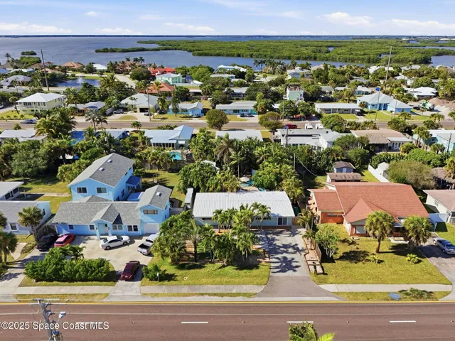 $795,000 | 930 South Atlantic Avenue, Cocoa Beach, FL 32931