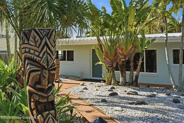 $795,000 | 930 South Atlantic Avenue, Cocoa Beach, FL 32931