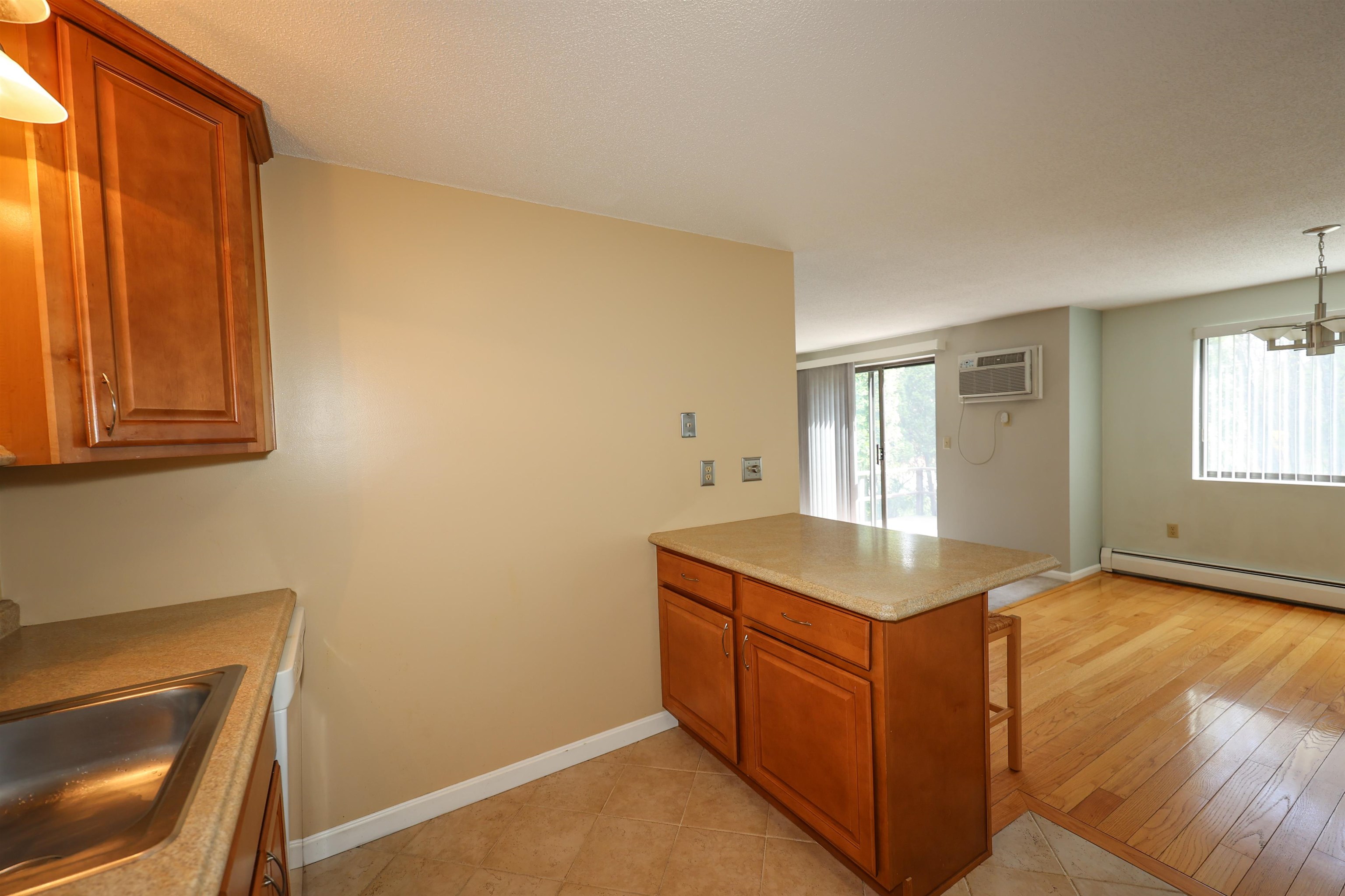 225 Indian Rock Road Merrimack, NH 03054 - Photo 8 of 25