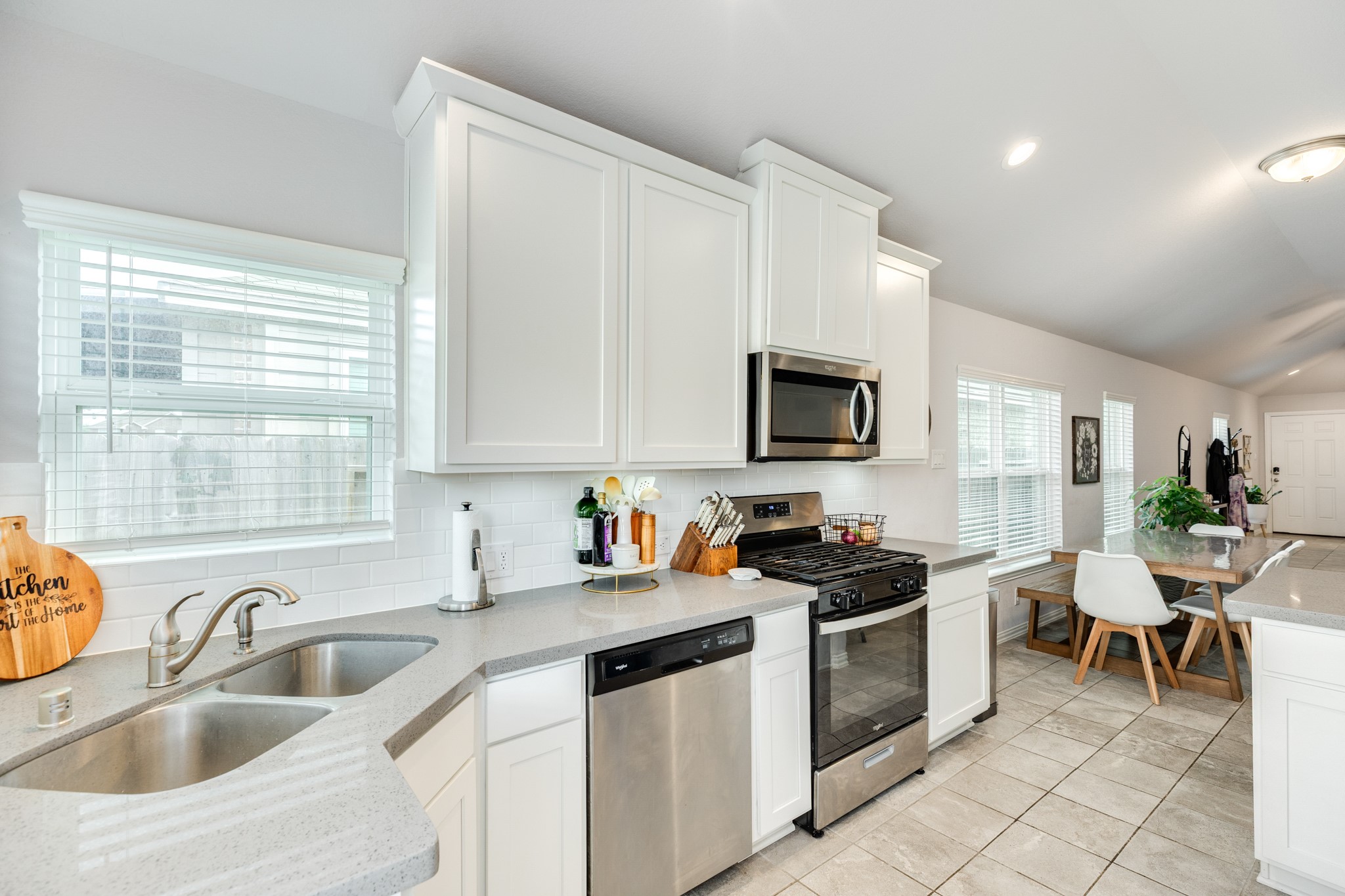 108 Cullen Street Angleton, TX 77515 - Photo 12 of 25