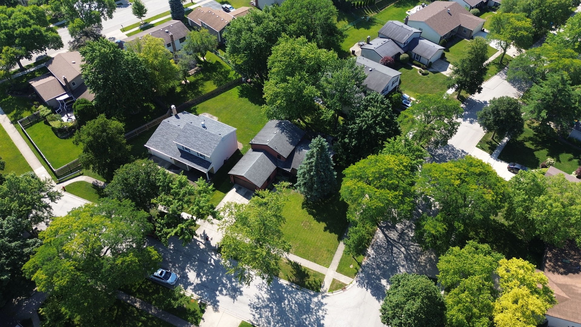 725 Old Post Road Buffalo Grove, IL 60089 - Photo 3 of 26 Gallery Image 3