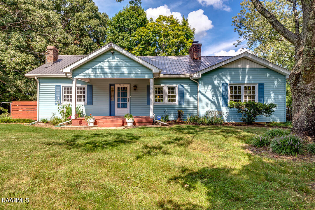 7846 Morris Road Knoxville, TN 37938 - Photo 1 of 32 001220823-2-7848MorrisRdKnoxvilleTN-SCRE