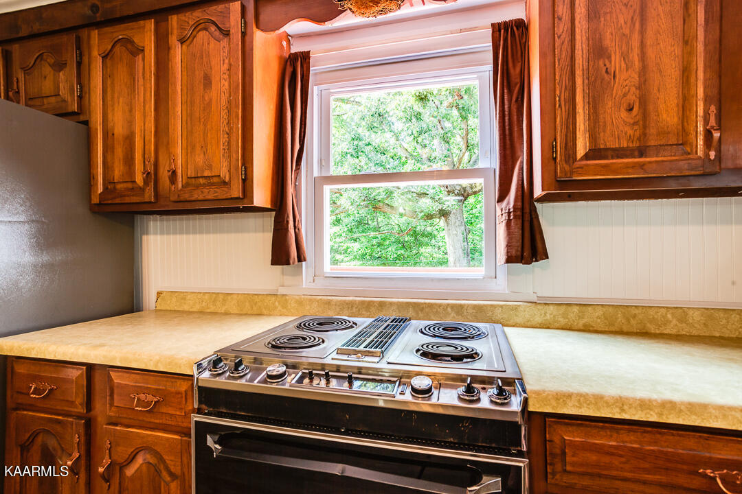 7846 Morris Road Knoxville, TN 37938 - Photo 6 of 32 010220823-2-7848MorrisRdKnoxvilleTN-SCRE