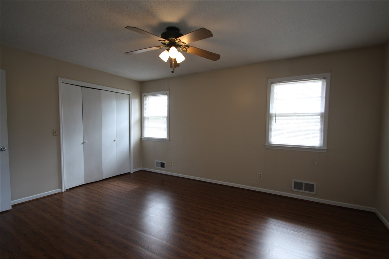 54 North Howard Street Inman, SC 29349 - Photo 12 of 20
