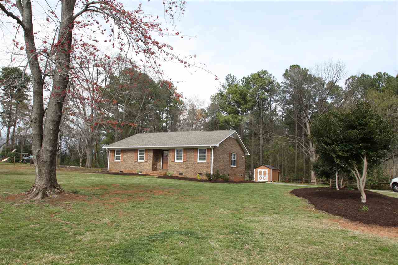 54 North Howard Street Inman, SC 29349 - Photo 2 of 20