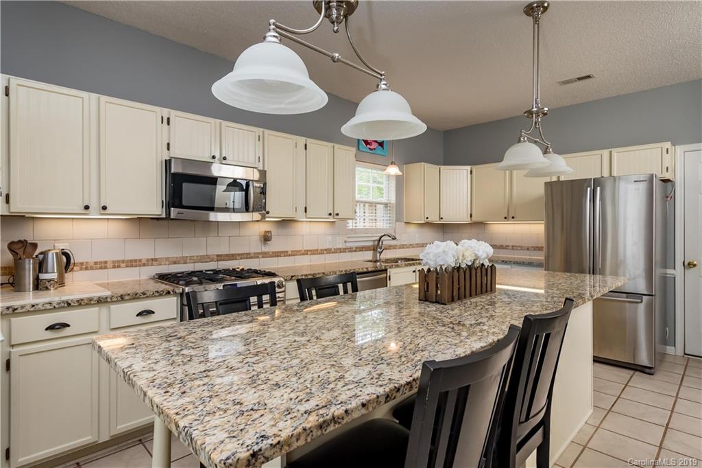 13981 Dingess Road Charlotte, NC 28273 - Photo 11 of 22 Gallery Image 11
