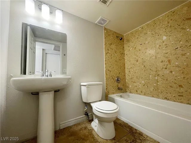 $1,060 | 5447 Retablo Avenue, Unit 4, Las Vegas, NV 89103