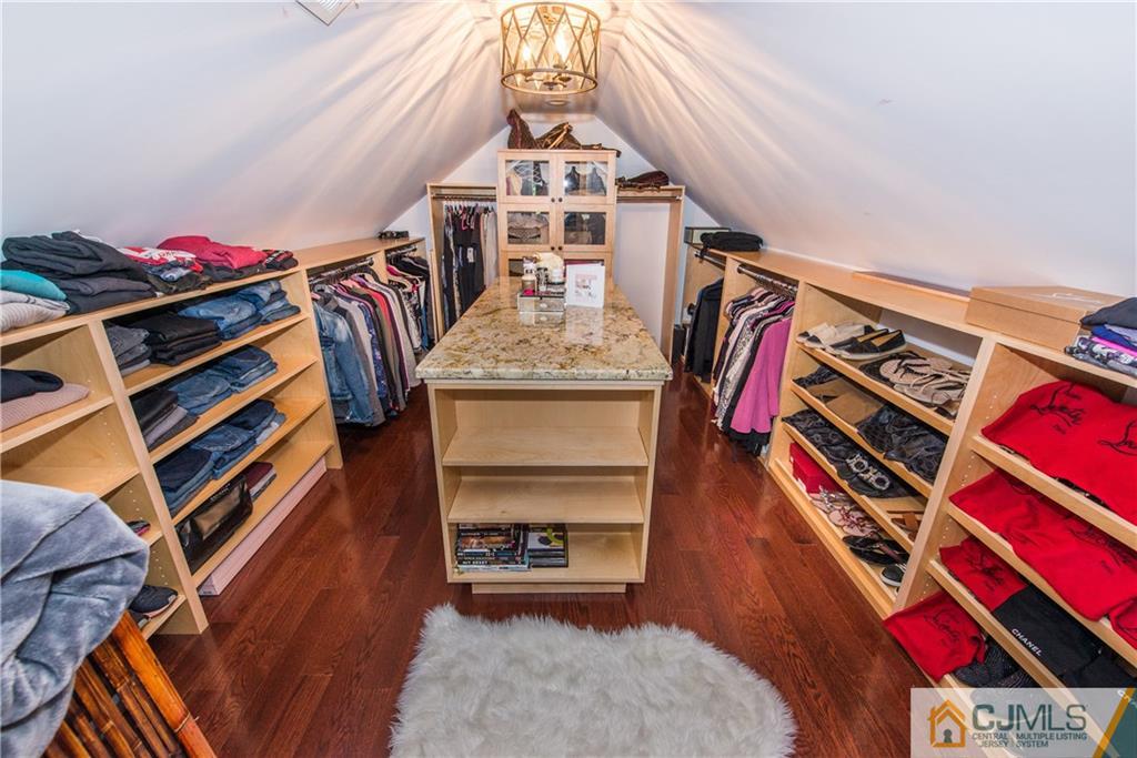 16 Ron's Edge Road Springfield, NJ 07081 - Photo 14 of 25 a view of an entryway with wooden floor