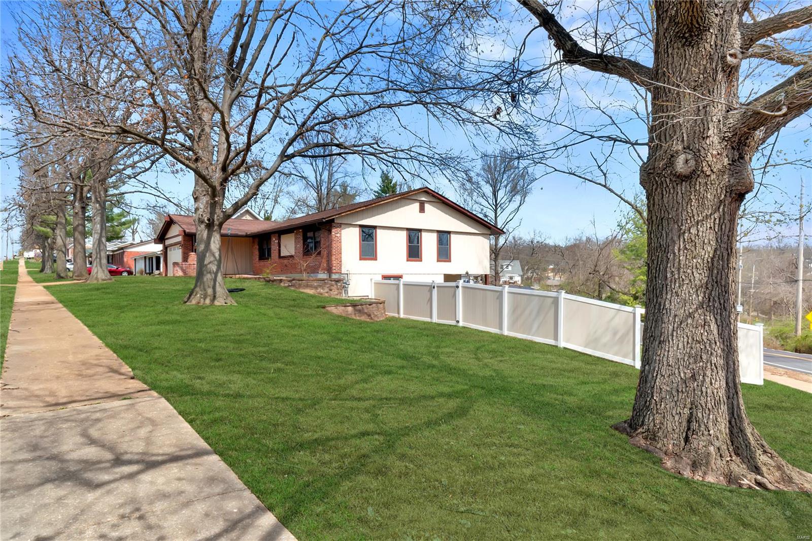 5594 Milburn Road St. Louis, MO 63129 - Photo 37 of 38 Gallery Image 37