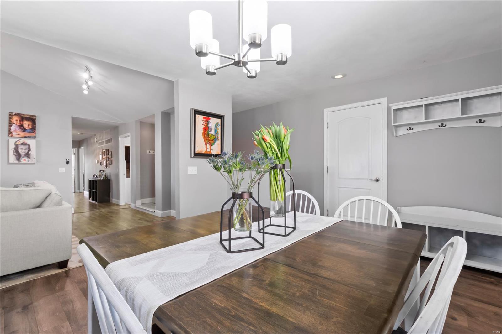 5594 Milburn Road St. Louis, MO 63129 - Photo 10 of 38 Gallery Image 10