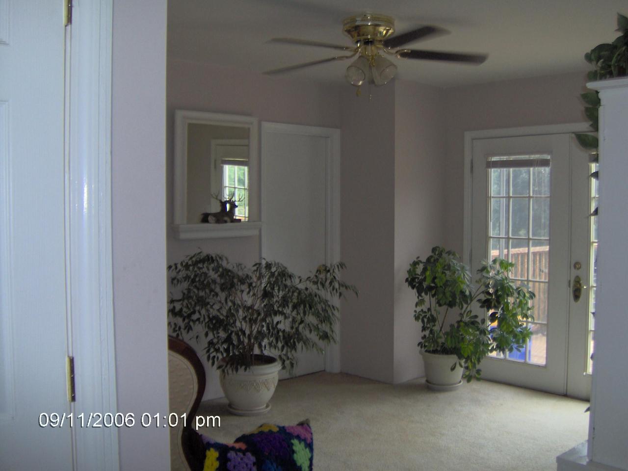 2234 Coopers Cove Road Hardy, VA 24101 - Photo 5 of 9 Dining Room