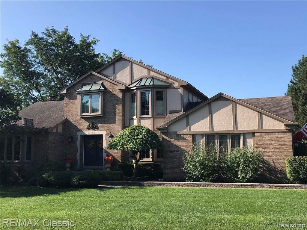 36755 Chesapeake Road Farmington, MI 48335 - Photo 1 of 36 IMG_7070.jpeg