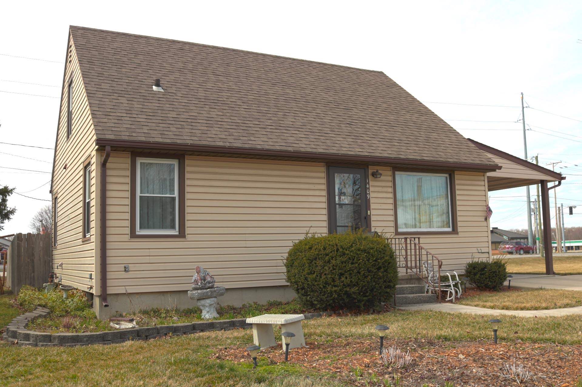 1409 Master Drive Decatur, IN 46733 - Photo 2 of 36
