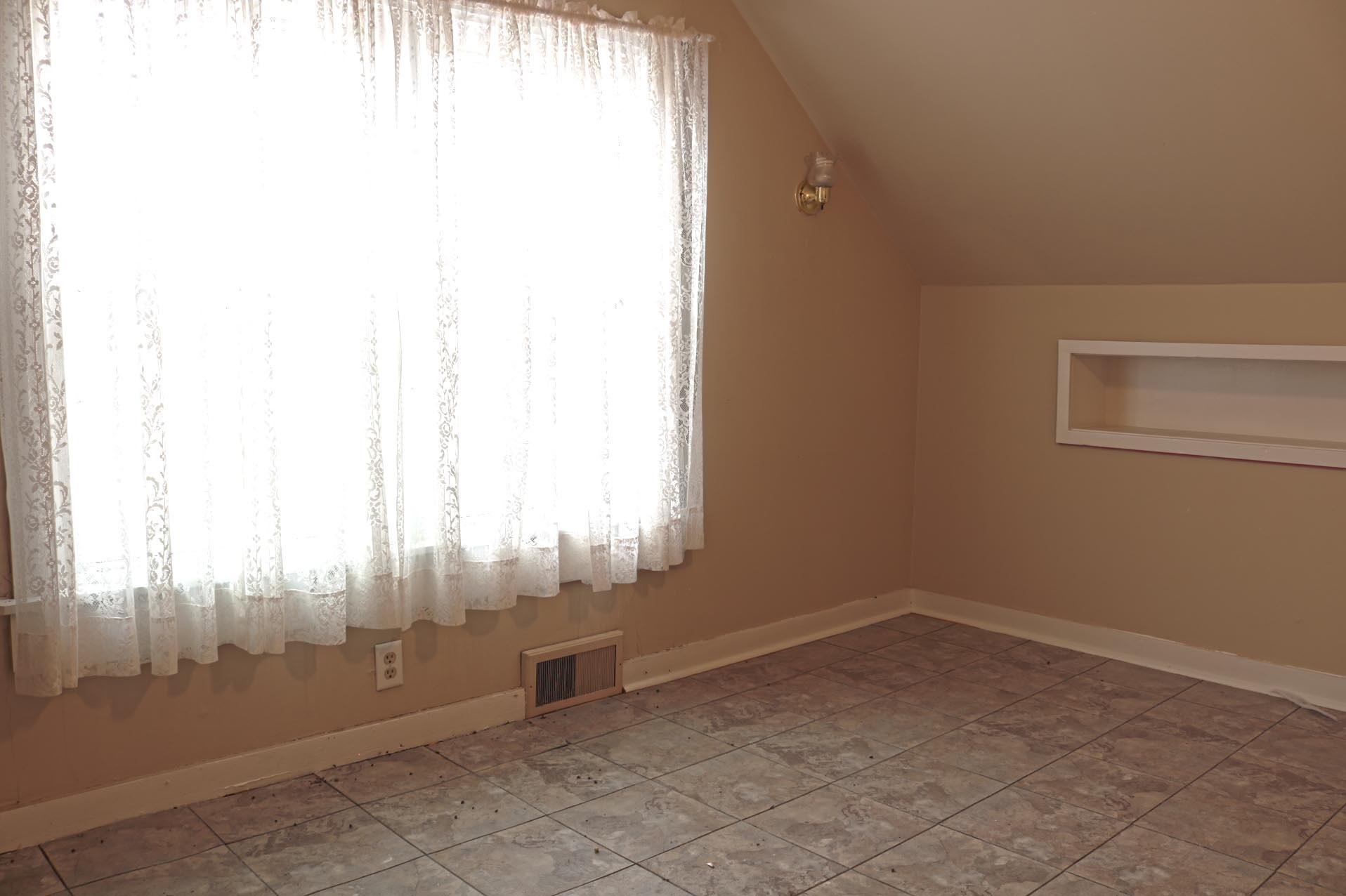 1409 Master Drive Decatur, IN 46733 - Photo 24 of 36