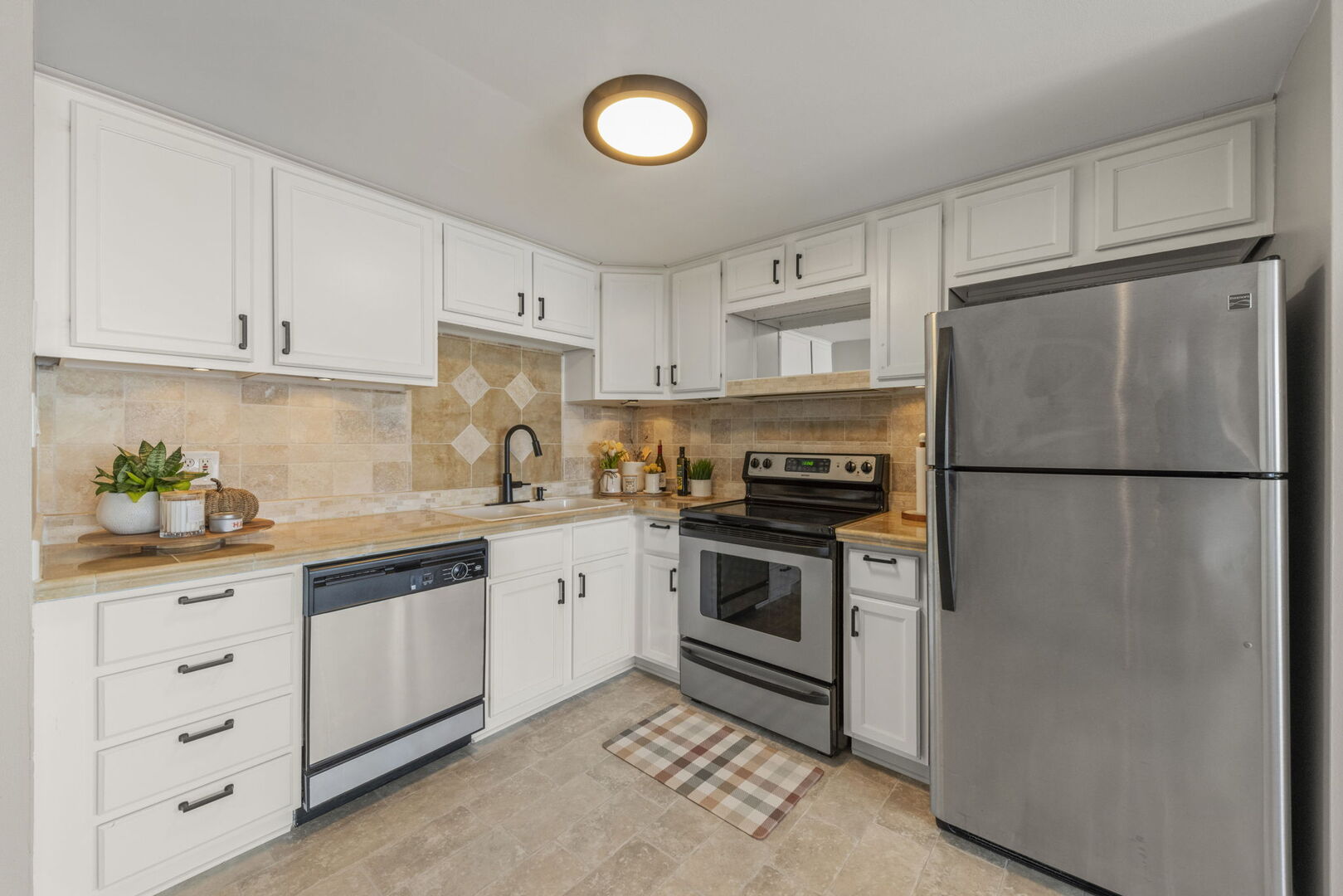 2005 South Finley Road, Unit 901 Lombard, IL 60148 - Photo 6 of 24 Gallery Image 6