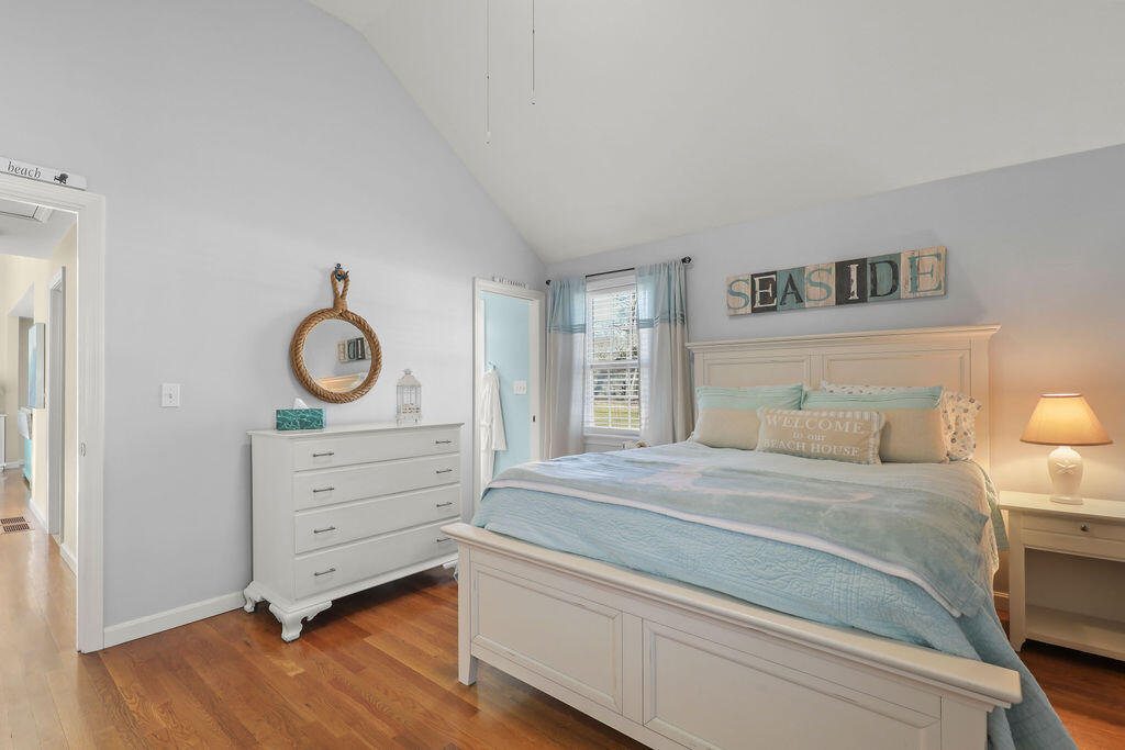 60 Lexington Drive Hyannis, MA 02601 - Photo 15 of 34 IMG_3324