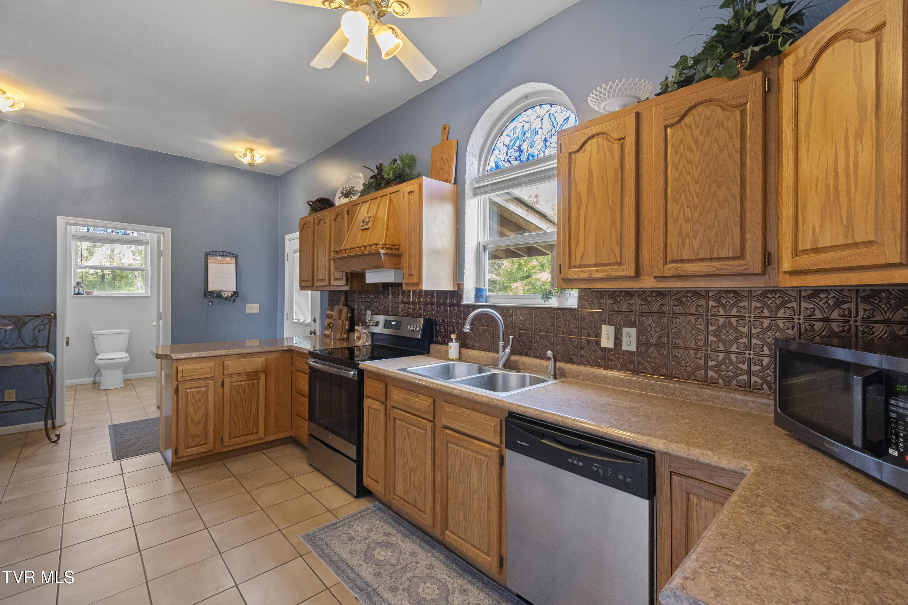 1005 Jackson Hollow Road Mosheim, TN 37818 - Photo 13 of 96 12