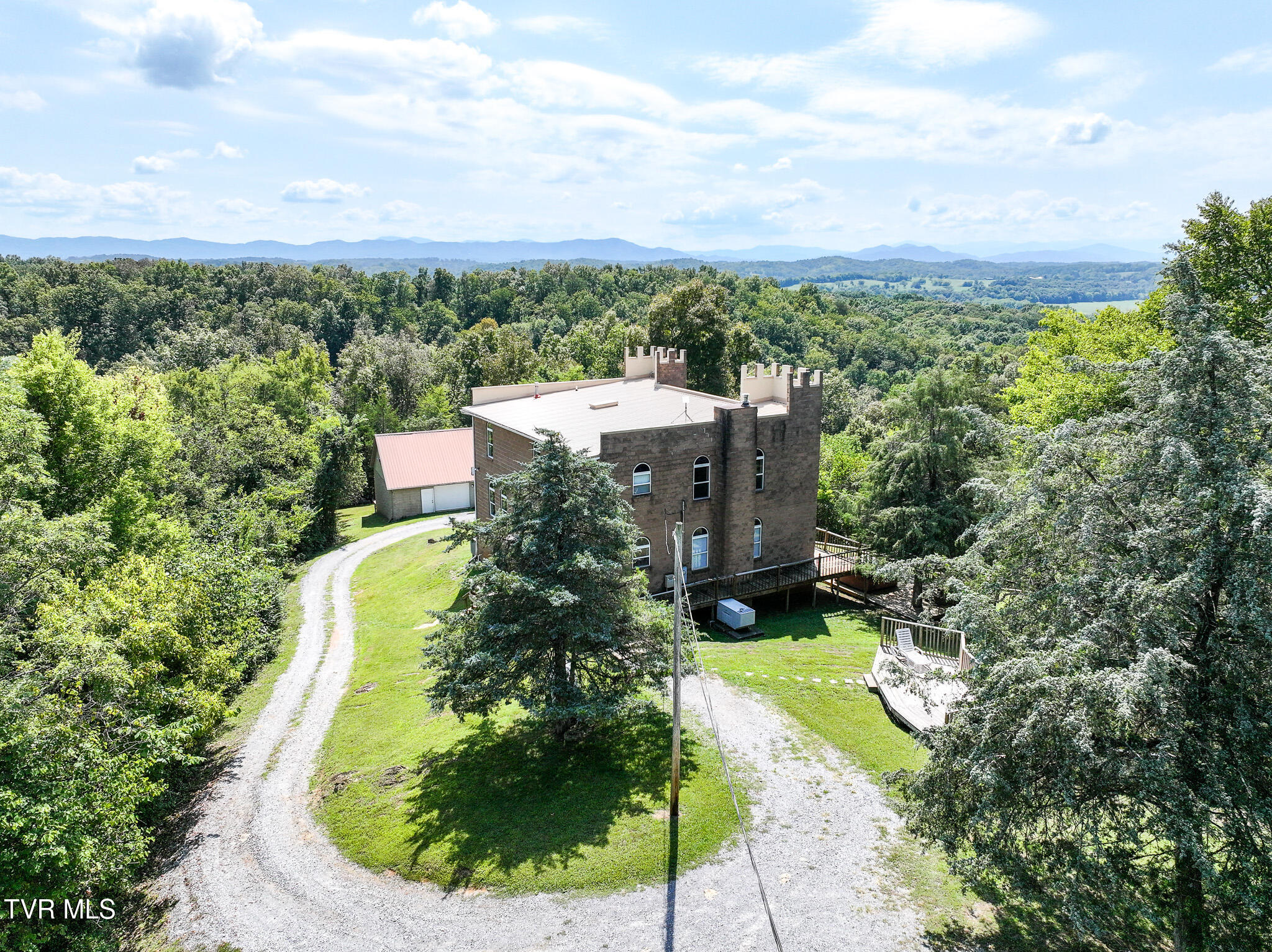 1005 Jackson Hollow Road Mosheim, TN 37818 - Photo 47 of 96 42 (2)