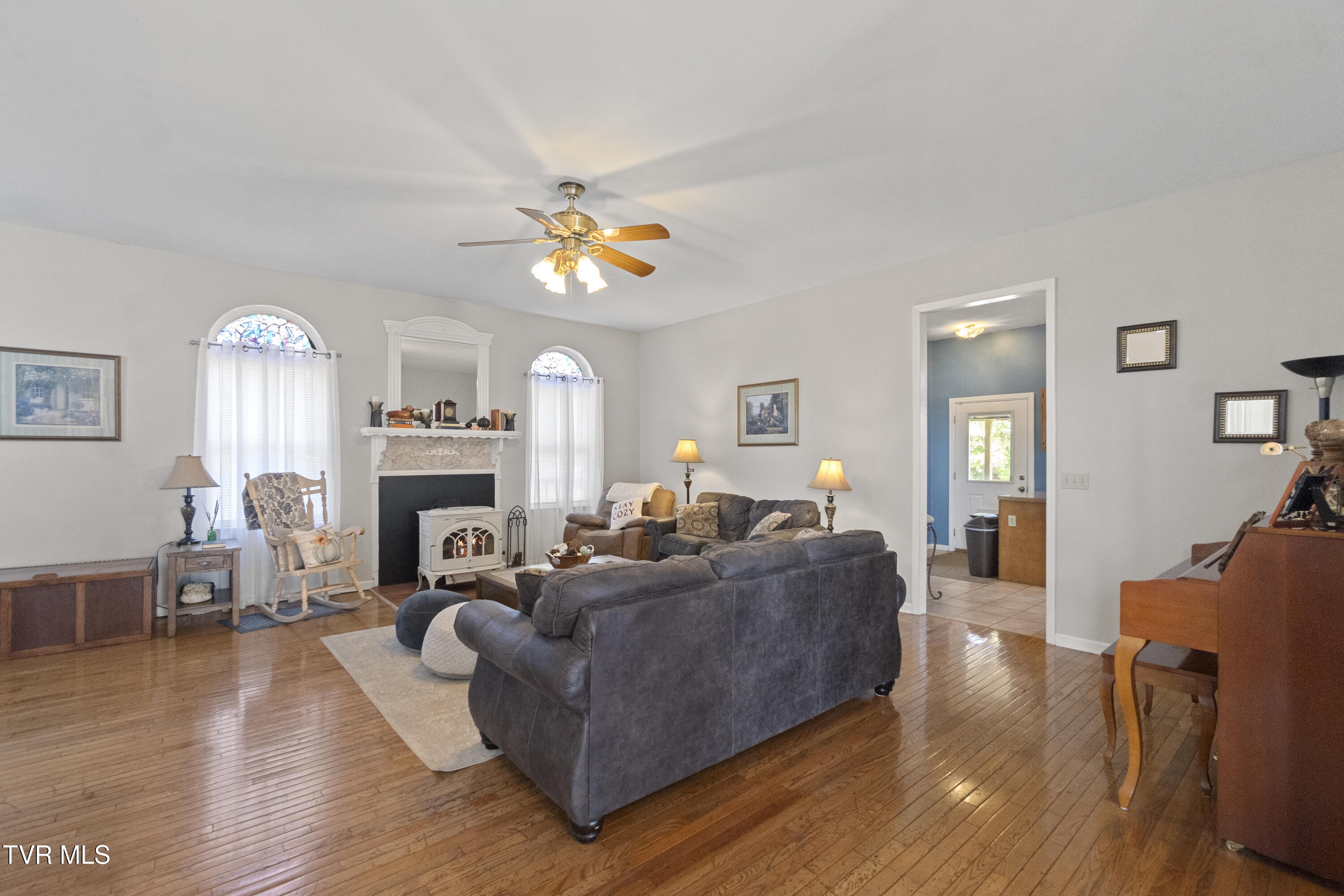 1005 Jackson Hollow Road Mosheim, TN 37818 - Photo 7 of 96 5