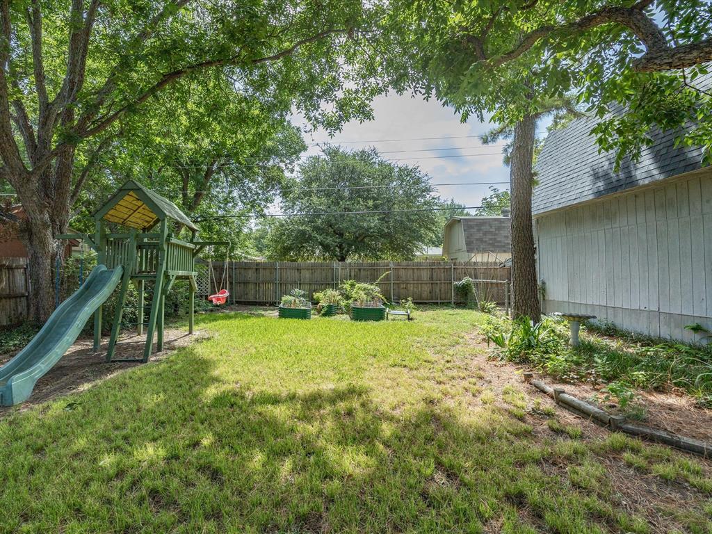 828 Billie Ruth Lane Hurst, TX 76053 - Photo 33 of 36 Gallery Image 33