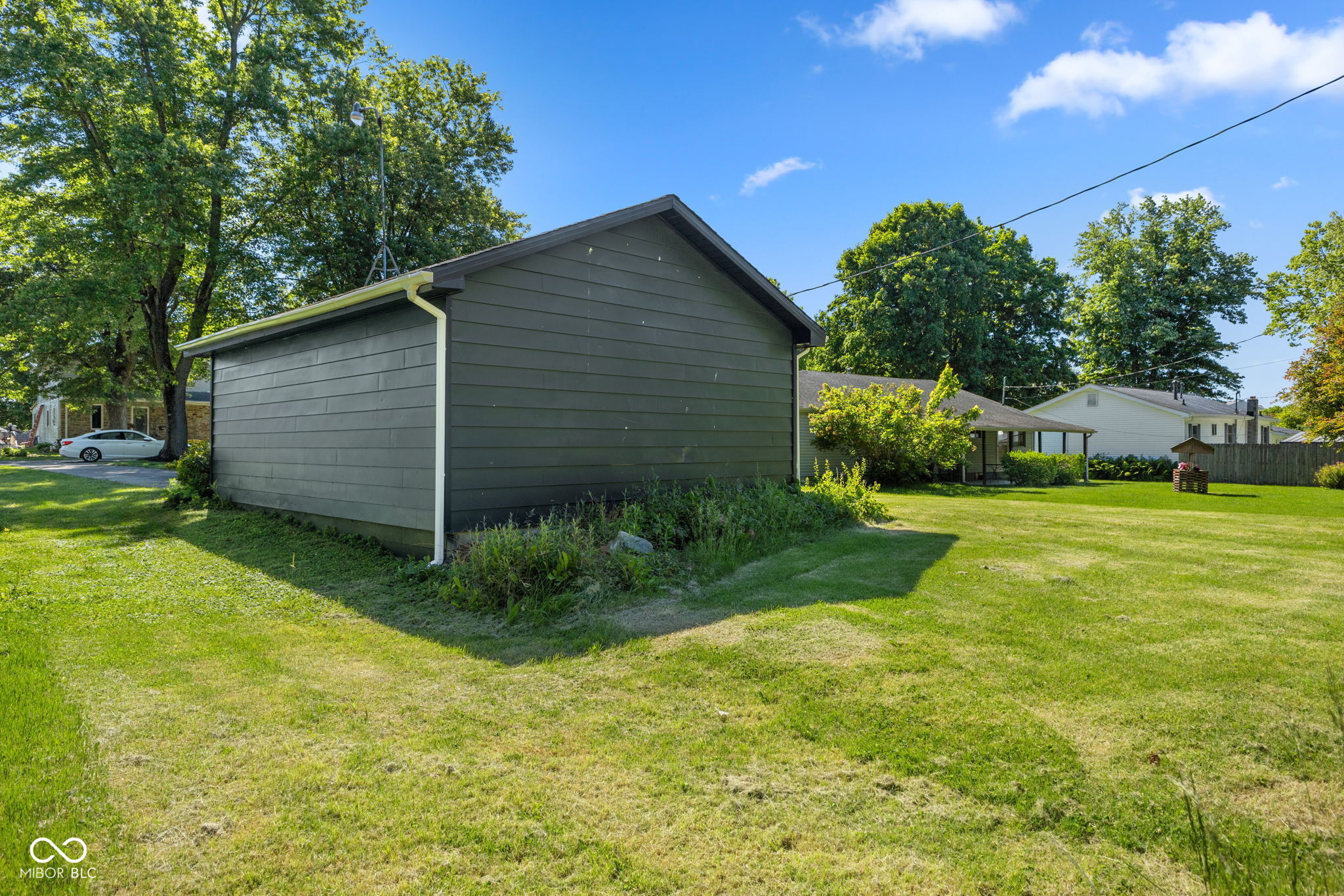 4986 Adkins Street Columbus, IN 47201 - Photo 6 of 25