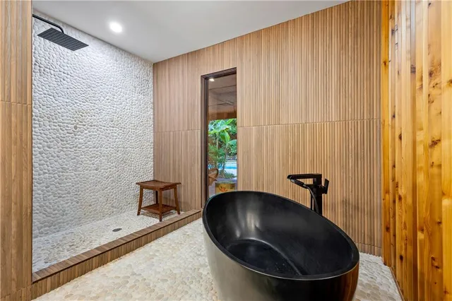 $895,000 | 4381 King Valley Drive Southeast, Smyrna, GA 30082