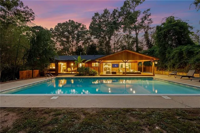 $895,000 | 4381 King Valley Drive Southeast, Smyrna, GA 30082