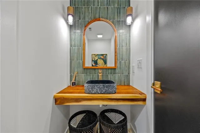 $895,000 | 4381 King Valley Drive Southeast, Smyrna, GA 30082