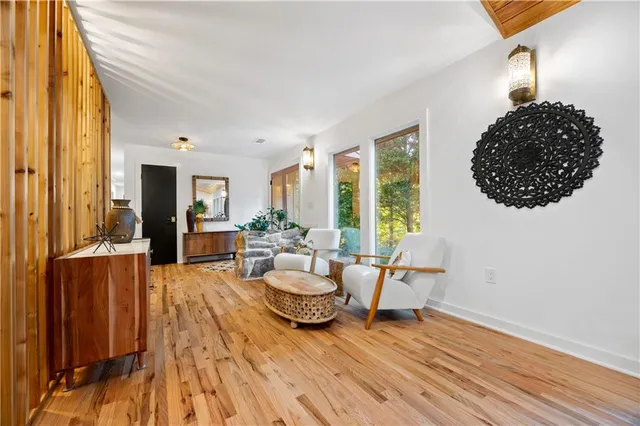 $895,000 | 4381 King Valley Drive Southeast, Smyrna, GA 30082