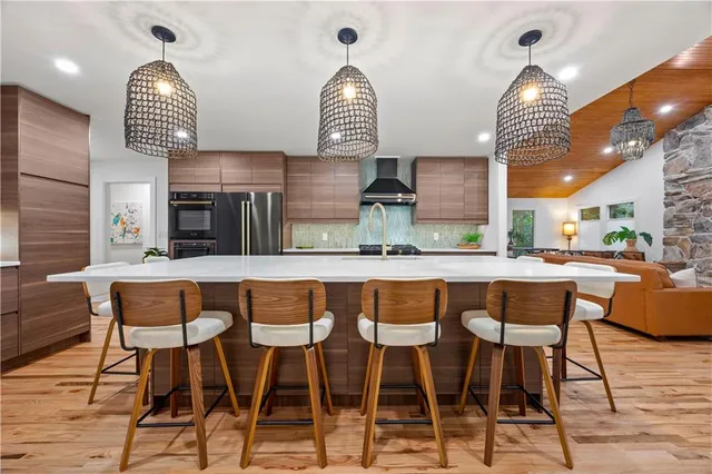 $895,000 | 4381 King Valley Drive Southeast, Smyrna, GA 30082