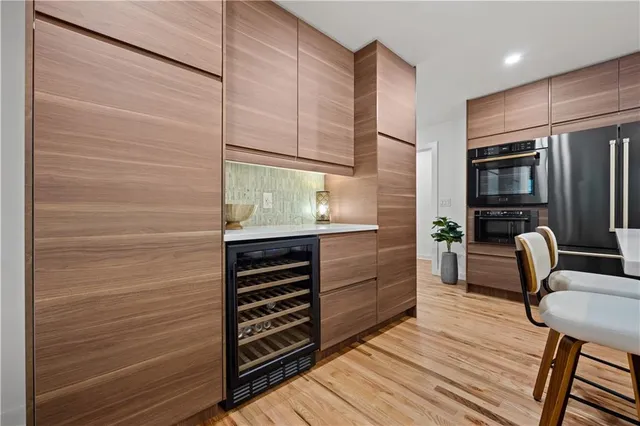 $895,000 | 4381 King Valley Drive Southeast, Smyrna, GA 30082