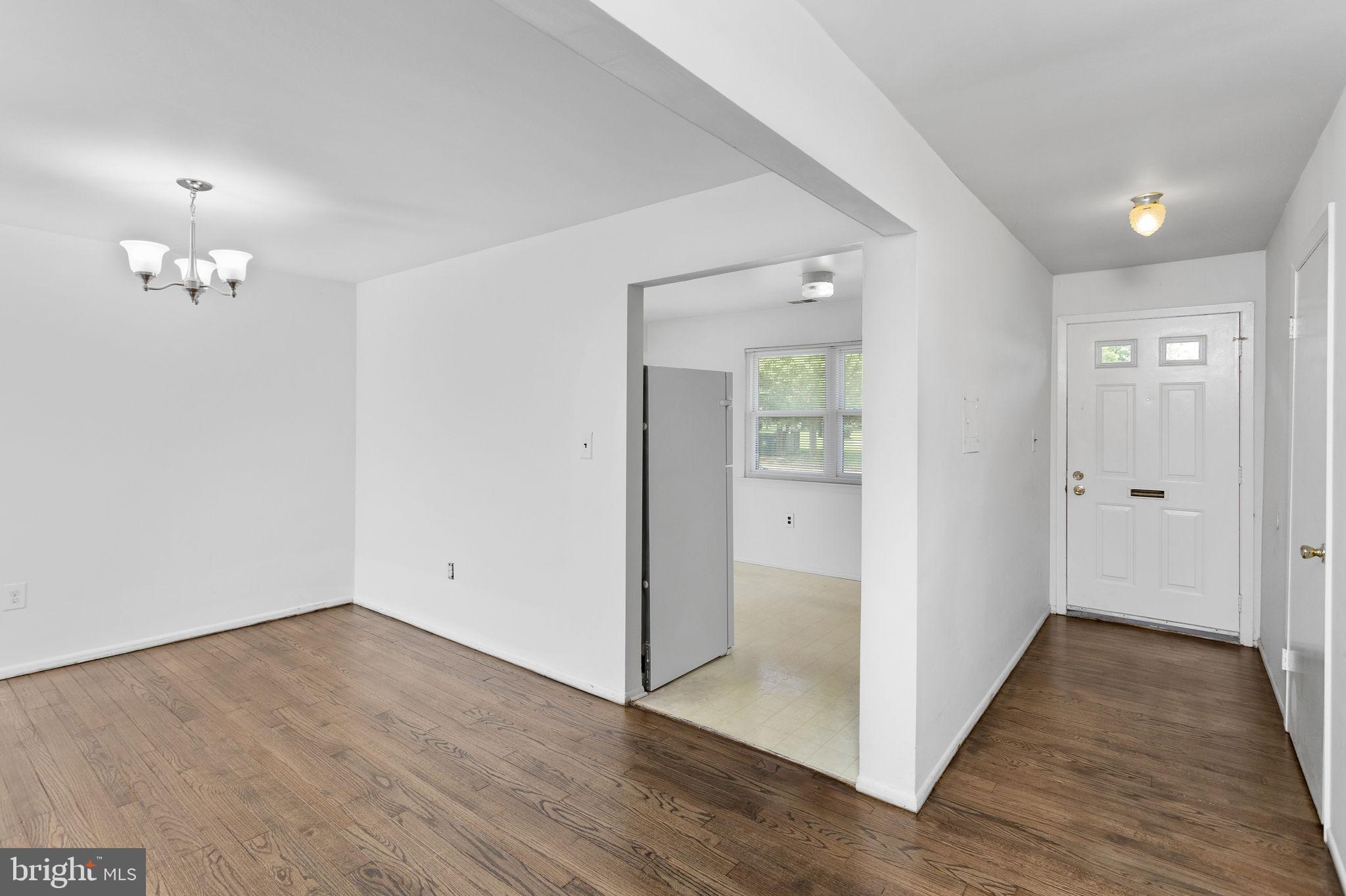 615 Silver Court Hamilton, NJ 08690 - Photo 3 of 22 wooden floor in an empty room