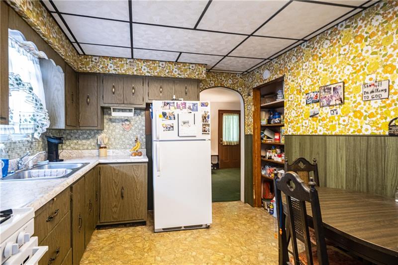 239 Stone Quarry Road Monaca, PA 15061 - Photo 7 of 24 Gallery Image 7