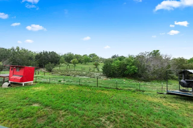 $389,999 | 220 Creedmore Drive, Liberty Hill, TX 78642