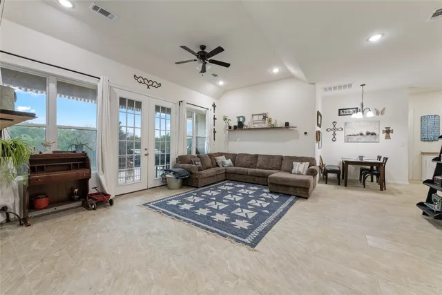 $389,999 | 220 Creedmore Drive, Liberty Hill, TX 78642