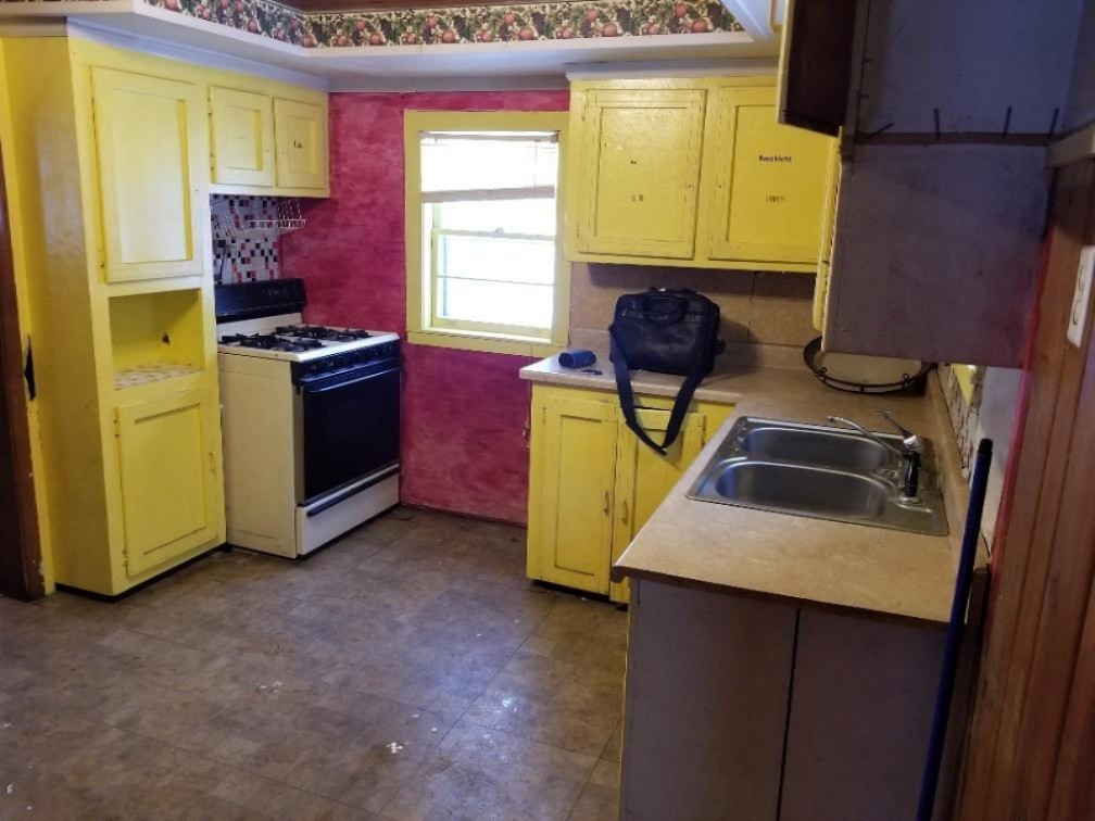 766 South Brooks Road South Muskegon, MI 49442 - Photo 6 of 10 20190128_112138_resized