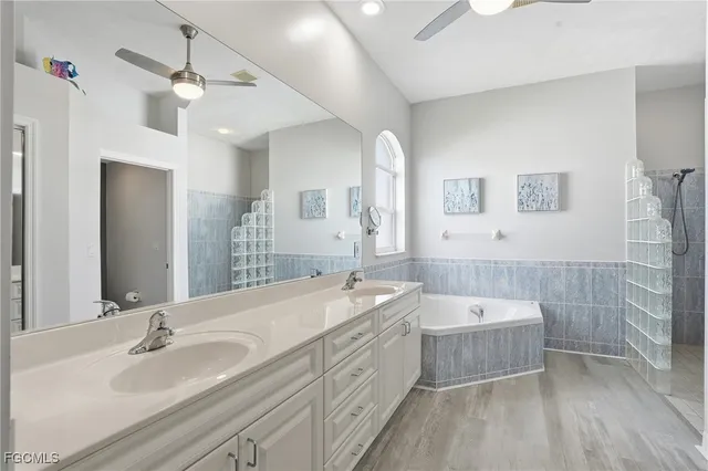 $569,000 | 236 Northeast 14th Avenue, Cape Coral, FL 33909