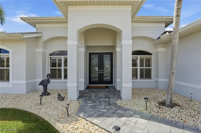 $569,000 | 236 Northeast 14th Avenue, Cape Coral, FL 33909