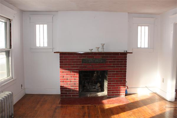 187-189 Middlesex Street Springfield, MA 01109 - Photo 4 of 14 Gallery Image 4