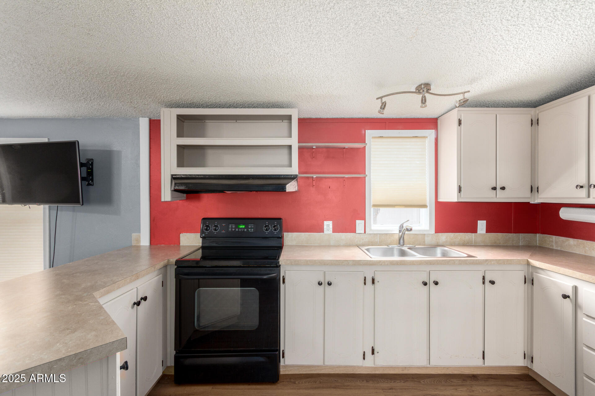 2000 South Apache Road, Unit 383 Buckeye, AZ 85326 - Photo 9 of 41 Kitchen