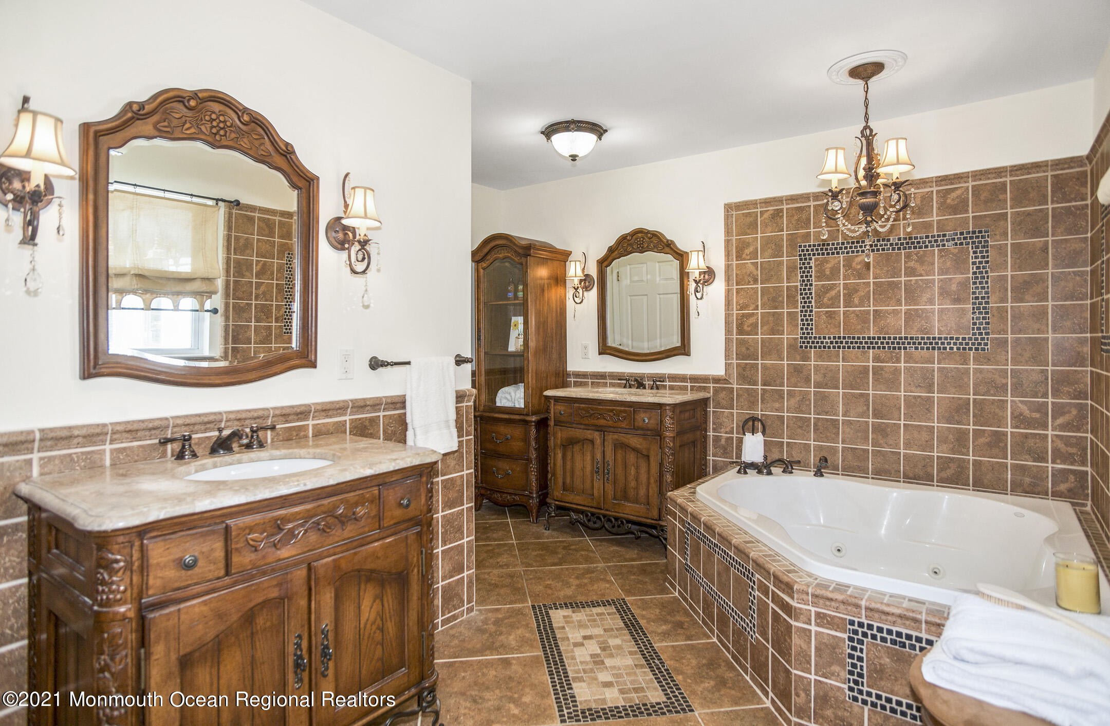 39 Sally Street Howell, NJ 07731 - Photo 49 of 70 _RMJ8981 master bath