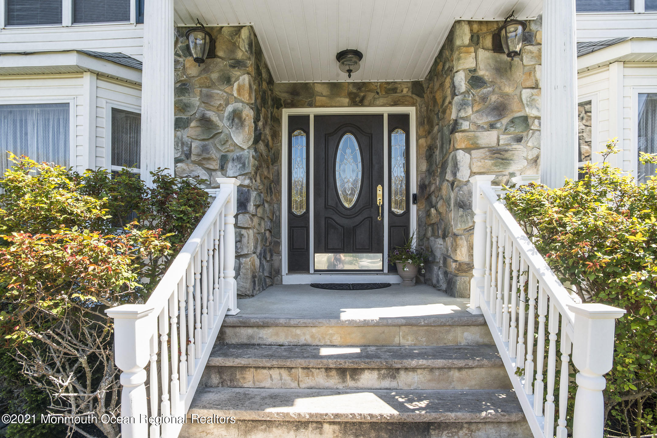 39 Sally Street Howell, NJ 07731 - Photo 6 of 70 _RMJ8890 front