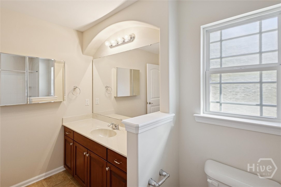 157 Tahoe Drive Pooler, GA 31322 - Photo 31 of 55 2nd Bath - Upstairs bath